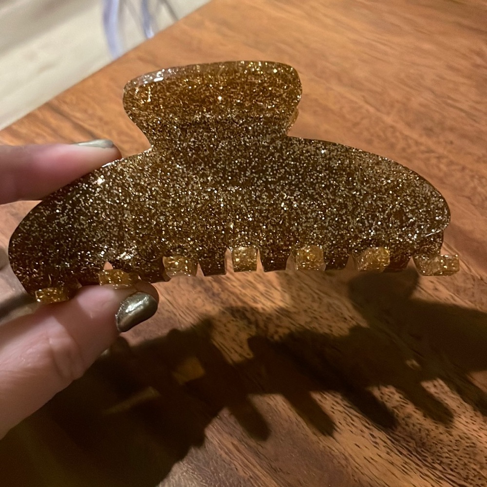 Emi Jay hair clip. Like new condition.